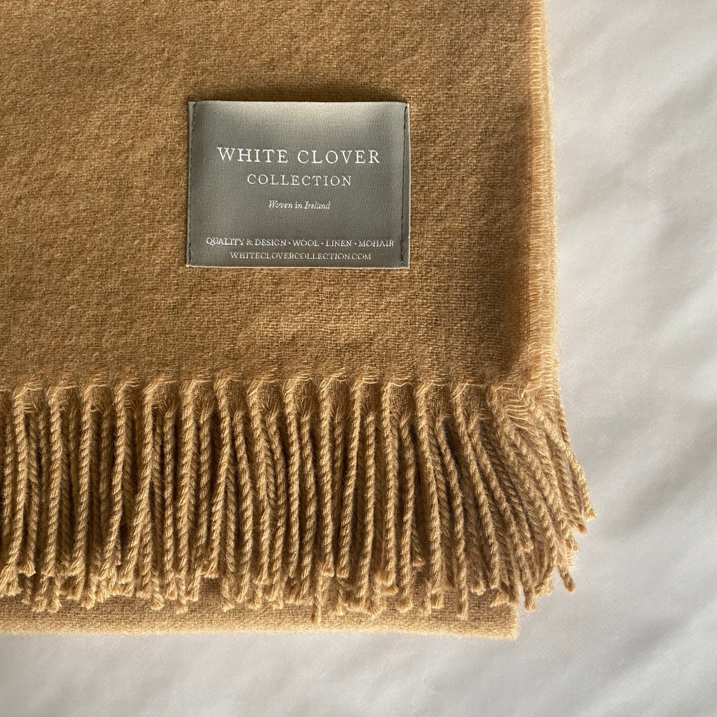 Luxury Cashmere Throw - Classic Camel